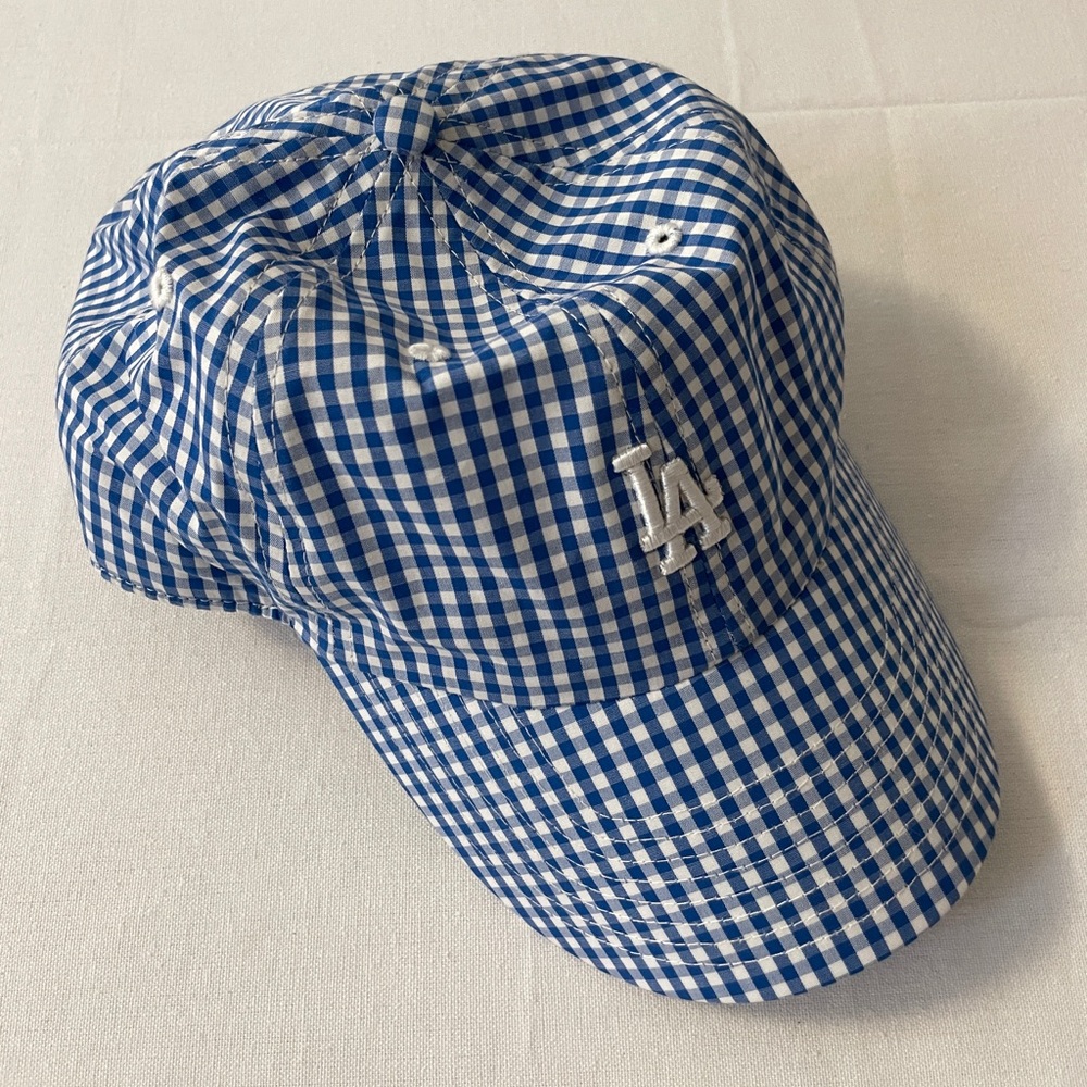 47 Whit and Blue Checkered Cap